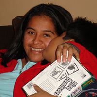 Caroline Rosales Photo 7