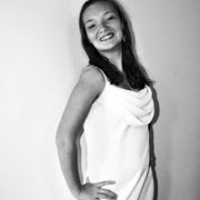 Rebecca Collier Photo 37
