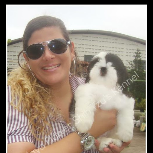 Kelly Rocha Photo 6