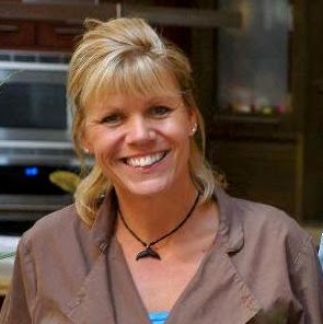 Leslie Lewis Photo 19