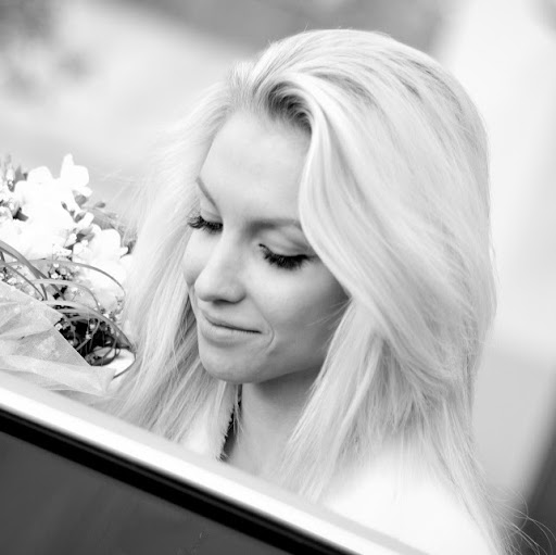 Alisa Fox Photo 30