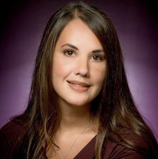Kerri Thompson Photo 34