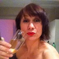 Sarah Schofield Photo 21
