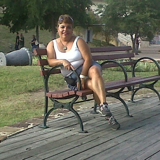 Lidia Guzman Photo 14