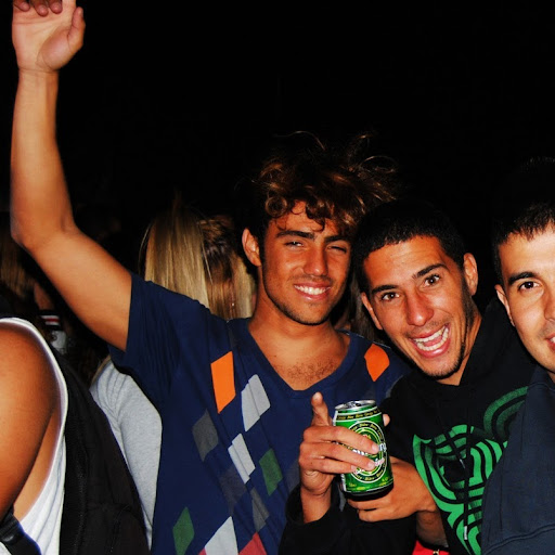 Maximo Hernandez Photo 9