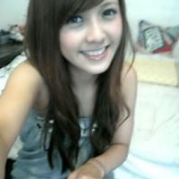 Sarah Lowe Photo 31