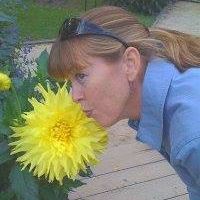 Carrie Cheney Photo 7