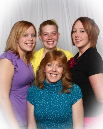 Rebecca Little Photo 41