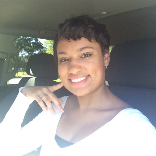 Alexis Graham Photo 35