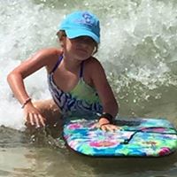 Allison Roberts Photo 12