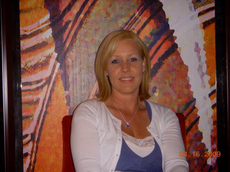 Kelly Newton Photo 13