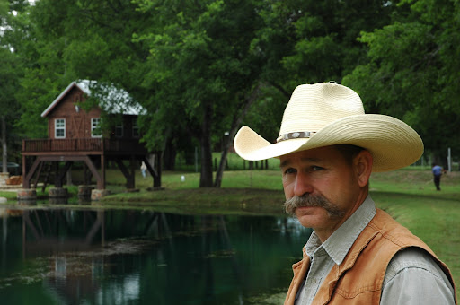 Michael Walls Photo 18