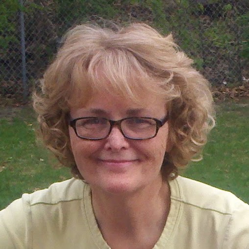 Carolyn Hughes Photo 36