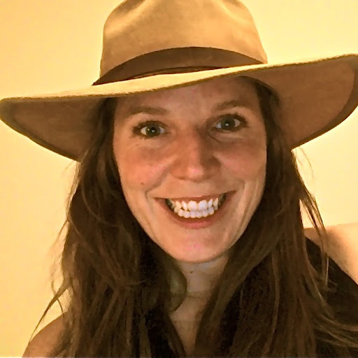 Maria Sharpe Photo 9