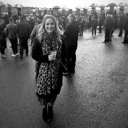 Laura Mcconnell Photo 9