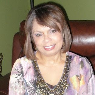 Shelley Beverly Photo 24