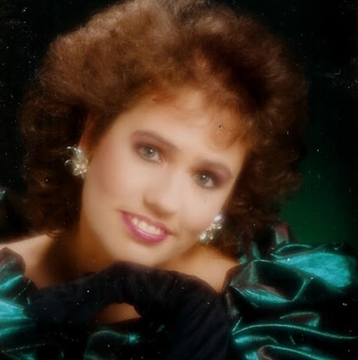 Kim Dean Photo 29