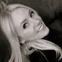 Lindsay Saunders Photo 20