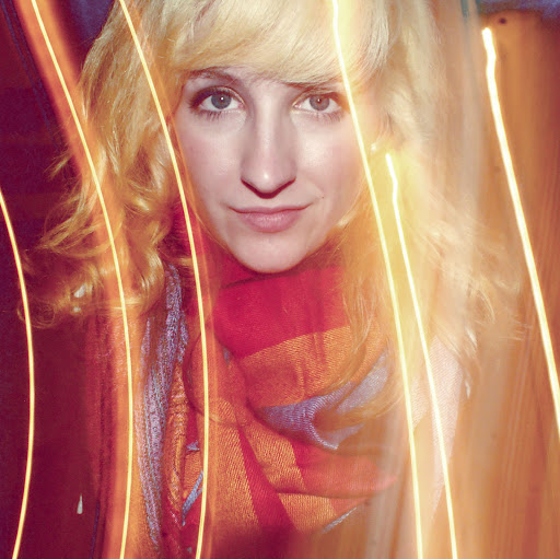 Rebecca Green Photo 32