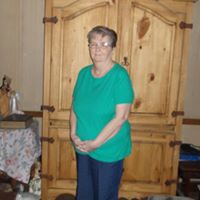 Linda Hobson Photo 28