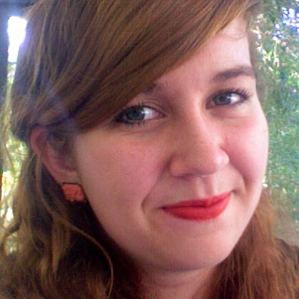 Elizabeth Crosby Photo 13