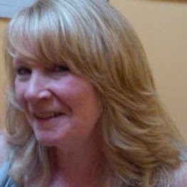 Dee Richards Photo 21