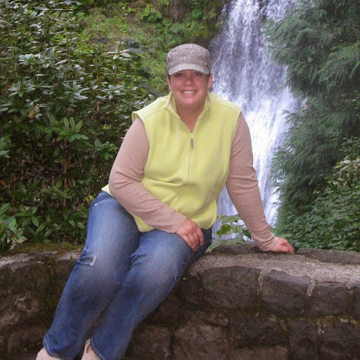 Amy Baker Photo 16
