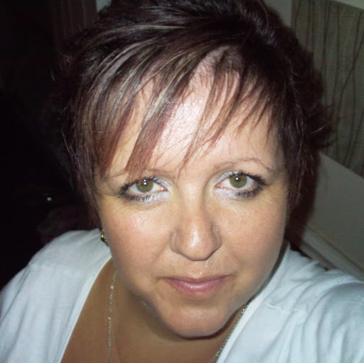 Debbie Anderson Photo 27