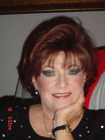 Carolyn George Photo 35