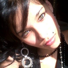 Candice Nicholson Photo 7