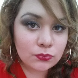 Patricia Bernal Photo 34