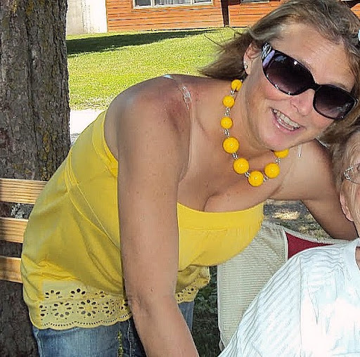 Angie Garrett Photo 10