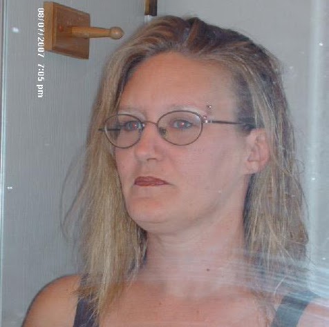 Jennifer Evans Photo 24