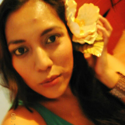 Yazmin Torres Photo 10