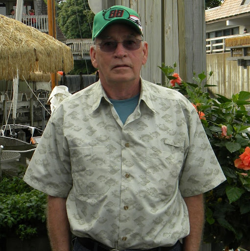 Chester Davis Photo 27