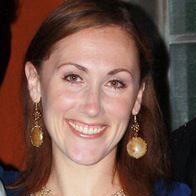 Susan Matthews Photo 51