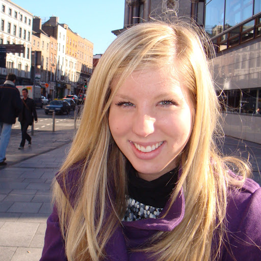 Elizabeth Peterson Photo 34