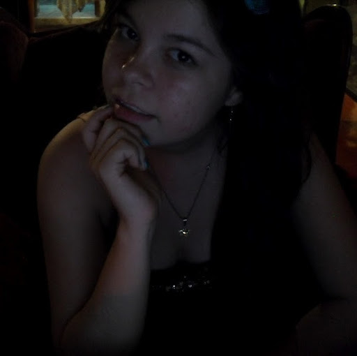 Laura Escamilla Photo 18