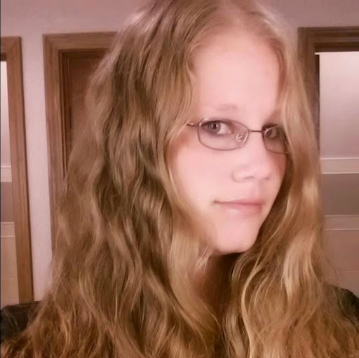 Amanda Avery Photo 27