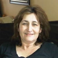 Pauline Hunt Photo 27