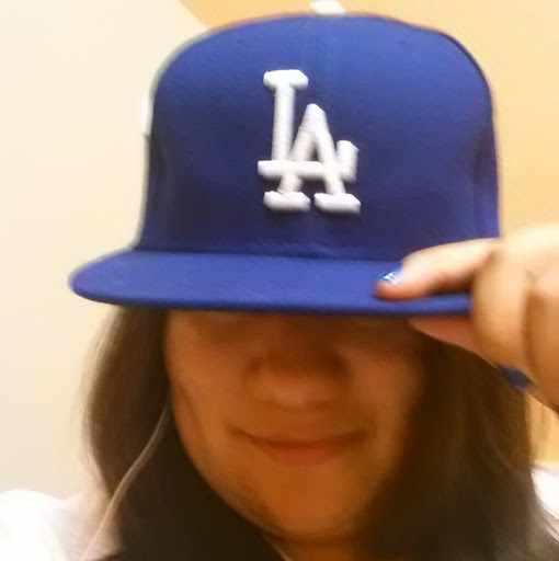 Elizabeth Becerra Photo 15