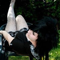 Roxy Simmons Photo 5