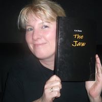 Katherine Shaw Photo 21