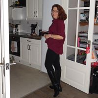 Suzanne Connell Photo 4