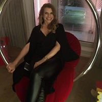 Rebecca Swinney Photo 9