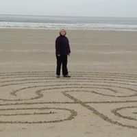 Suzanne Roberts Photo 36