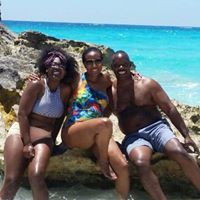 Tracey King Photo 27