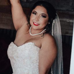Angelina Salinas Photo 25