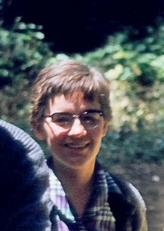 Barbara Bell Photo 16