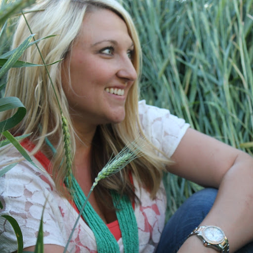 Lindsay Palmer Photo 12